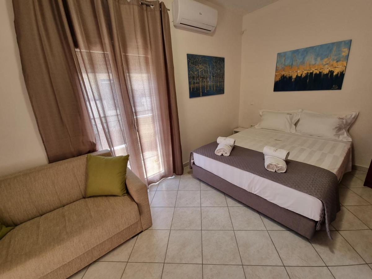 Premium Suites Ofrínion Eksteriør bilde
