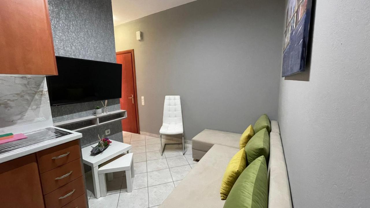 Premium Suites Ofrínion Eksteriør bilde