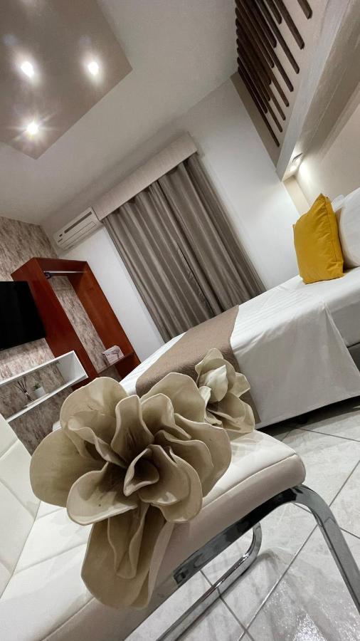 Premium Suites Ofrínion Eksteriør bilde